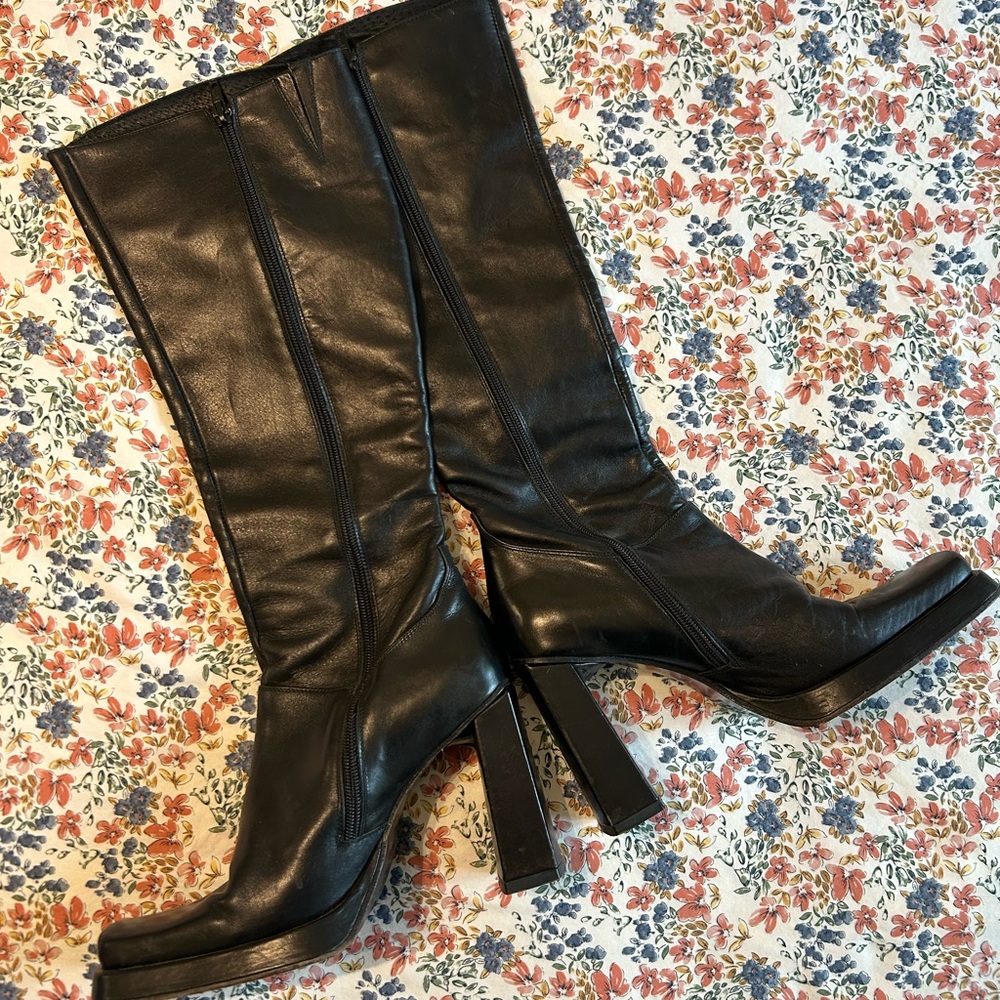 Charles David Black Heeled Boots
